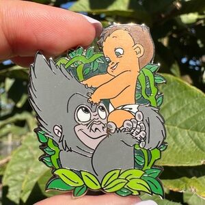 Disney Tarzan 2024 - Baby Tarzan & Terk Disney Pin